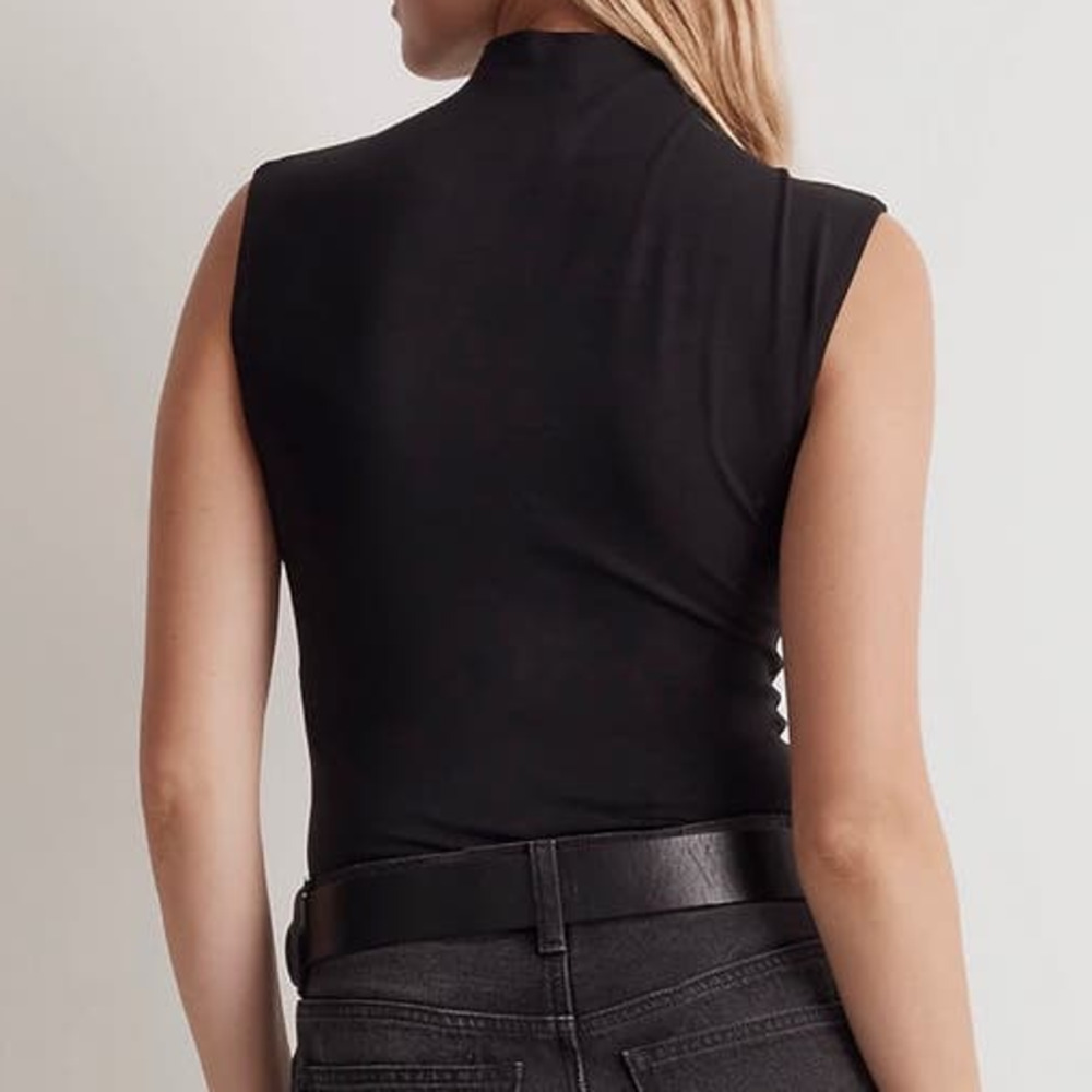 Madewell FunnelNeck Cropped‎ Muscle Tee Size L - Picture 3 of 5